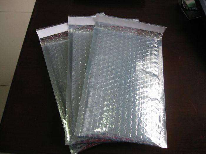 鍍鋁膜防震雙面復(fù)合氣泡膜